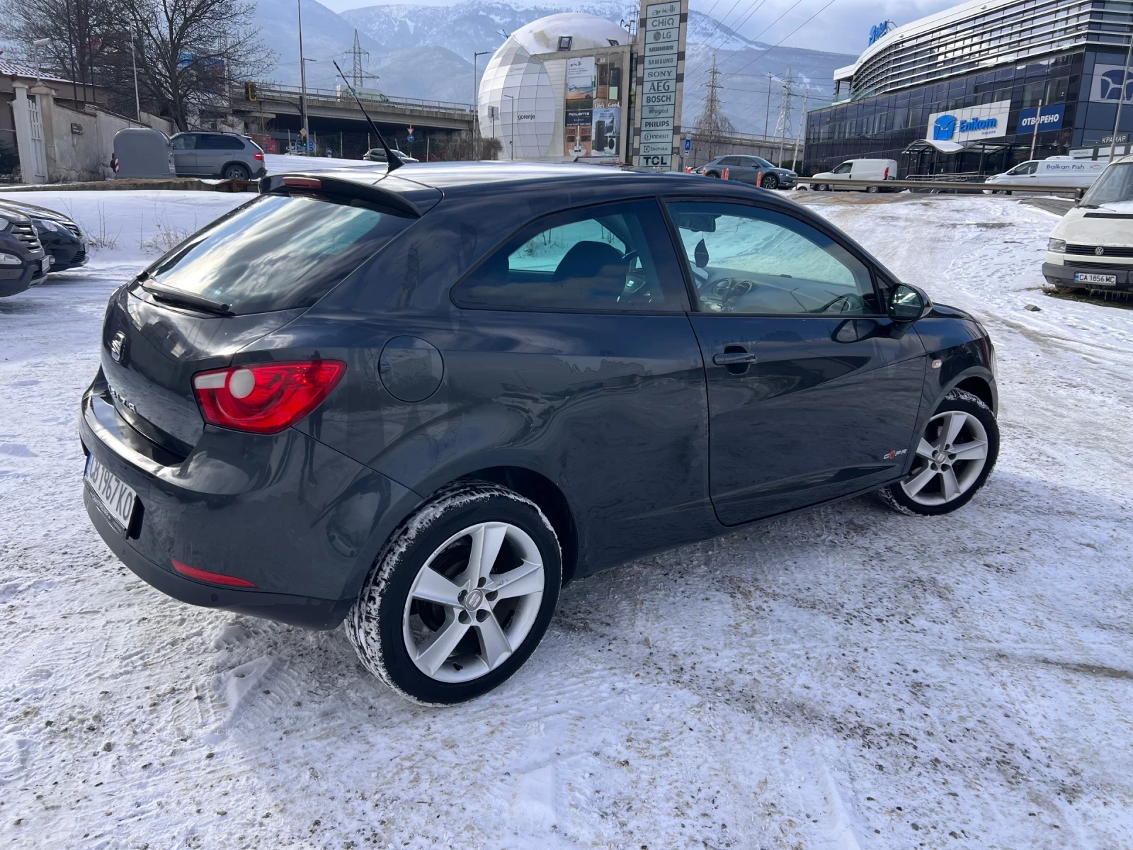 Seat Ibiza Copa Edition / Сменени вериги / подгрев седалки /  - изображение 3