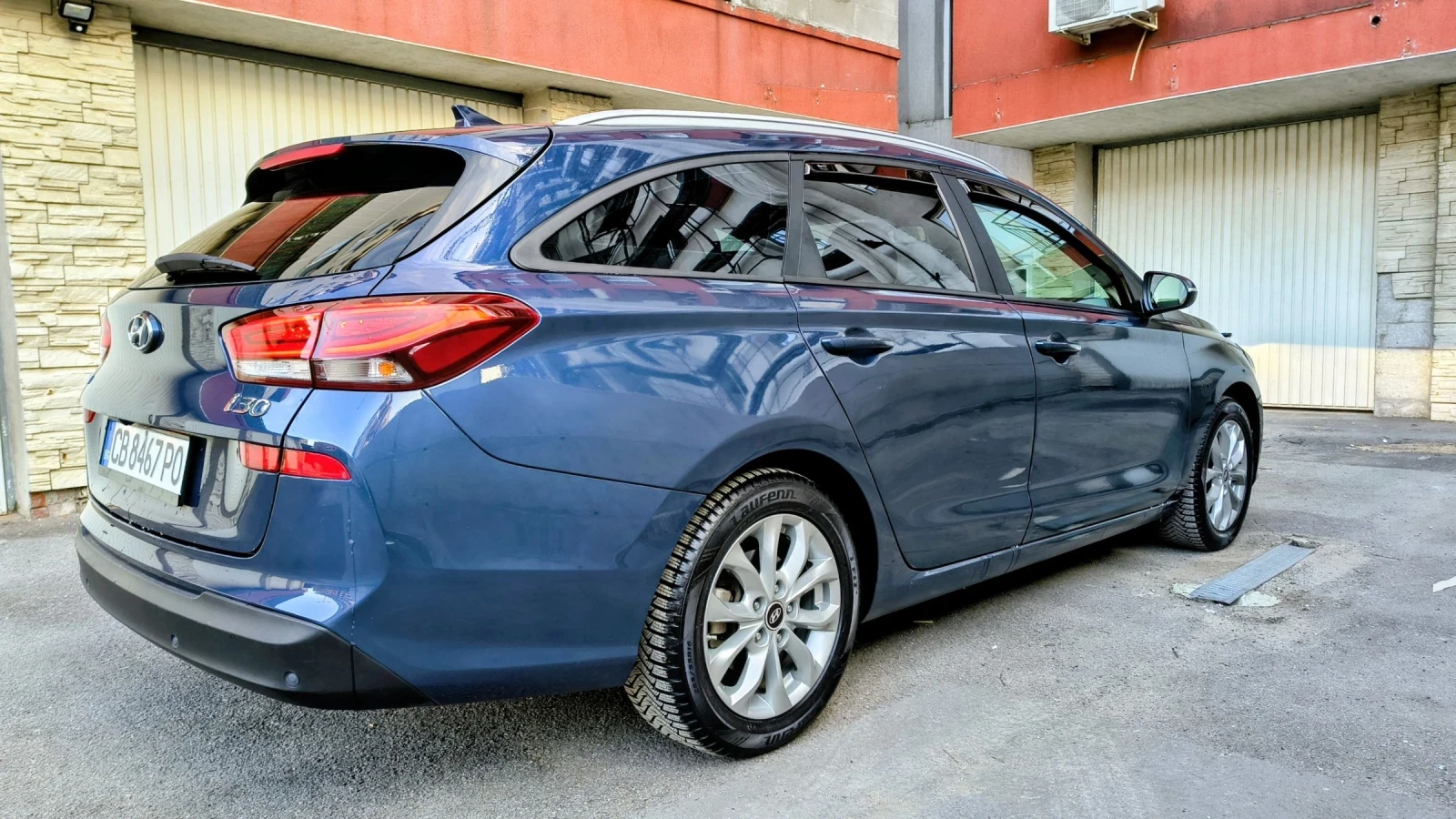 Hyundai I30 1.6 CRDI 110hp EURO 6B - изображение 4