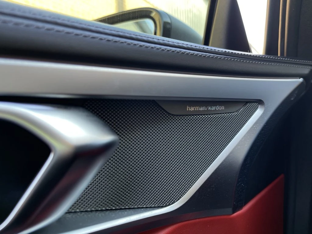 BMW 850 xDrive Gran Coupe / ОБДУХ / H&K / ALCANTARA / HUD, снимка 14 - Автомобили и джипове - 53804468