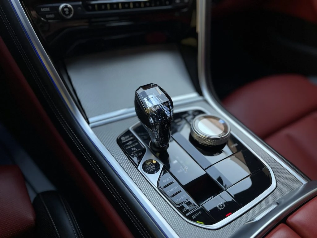 BMW 850 xDrive Gran Coupe / ОБДУХ / H&K / ALCANTARA / HUD, снимка 10 - Автомобили и джипове - 53804468