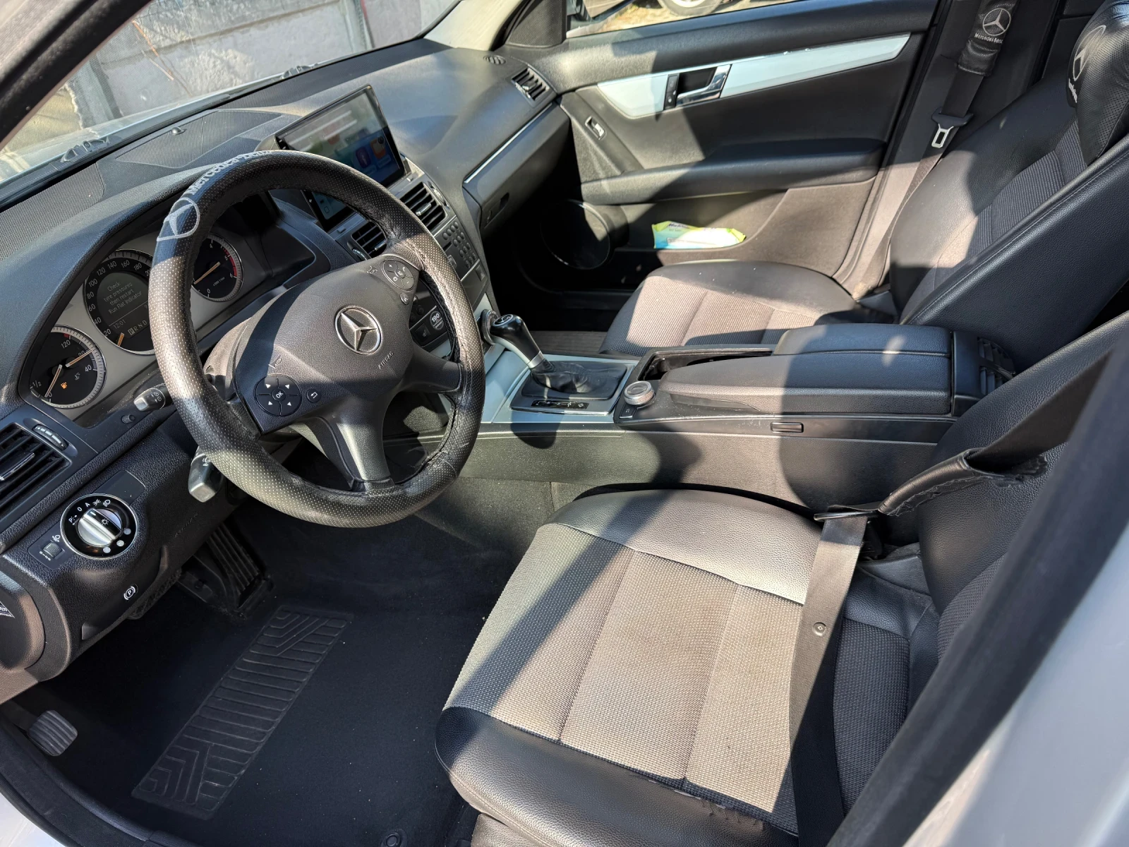 Mercedes-Benz C 220, снимка 7 - Автомобили и джипове - 54015996