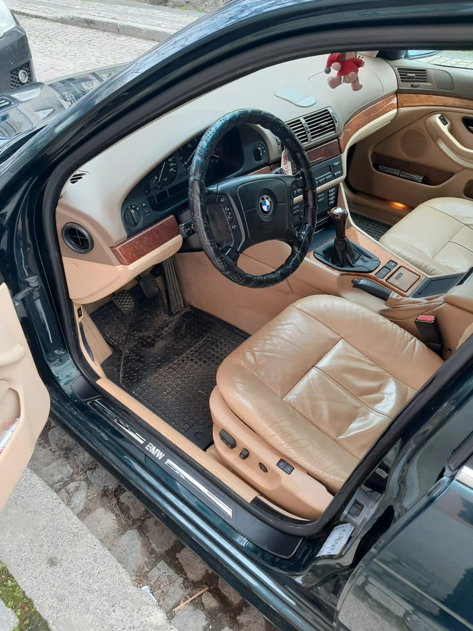 BMW 523, снимка 4 - Автомобили и джипове - 54066416