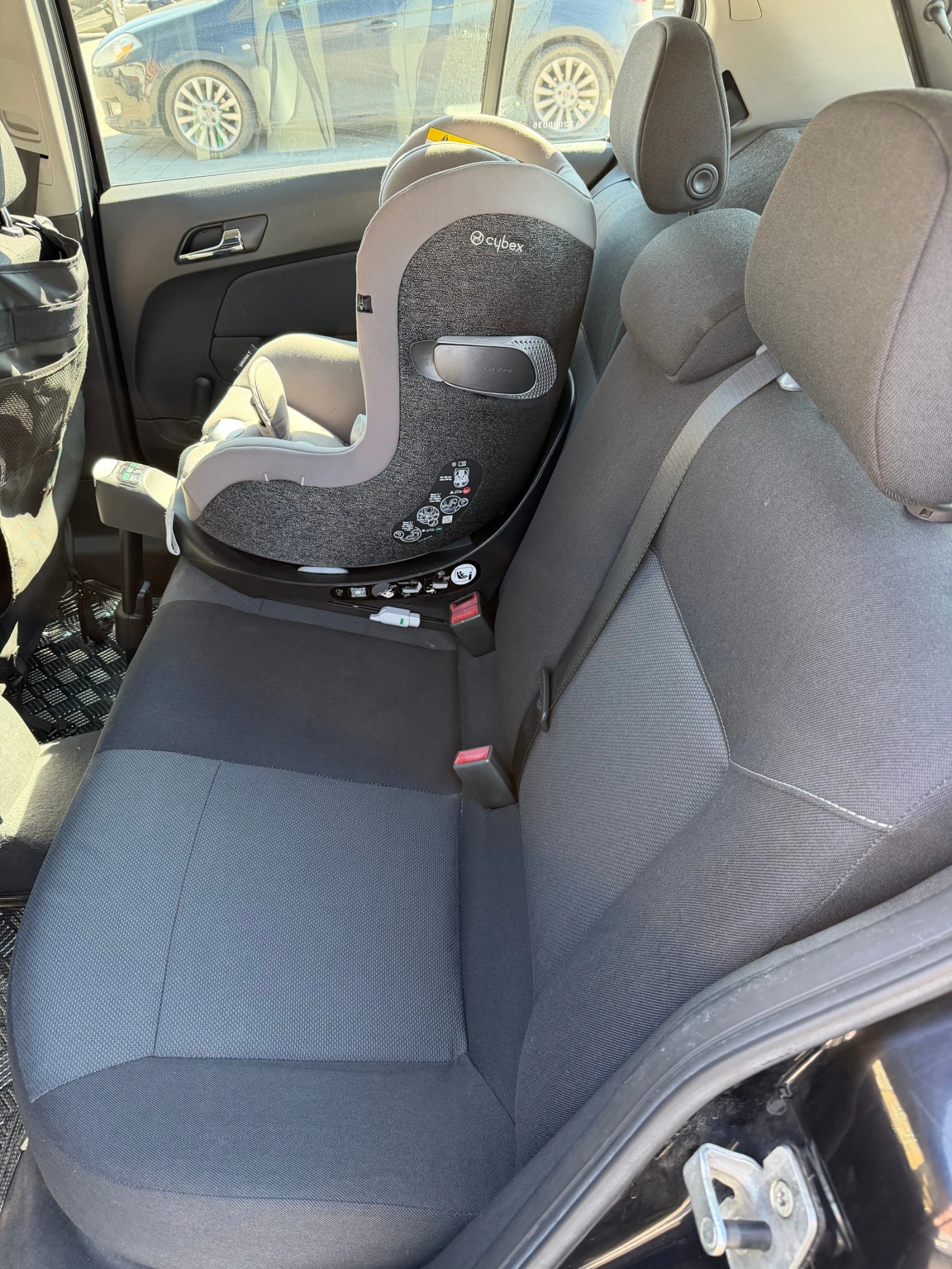 Opel Astra H (facelift), снимка 17 - Автомобили и джипове - 54125274