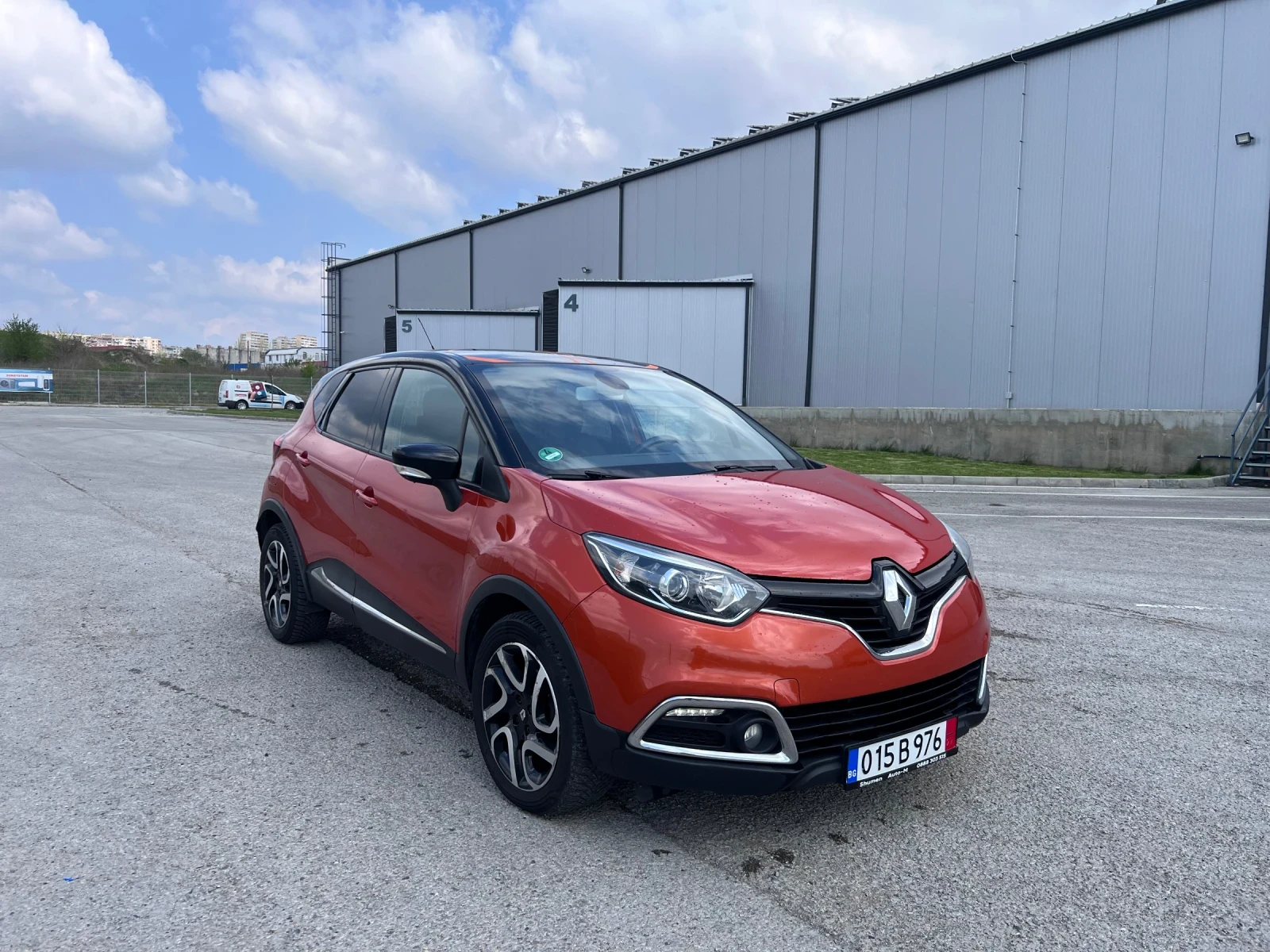 Renault Captur 1.5 DCI, снимка 3 - Автомобили и джипове - 54236074