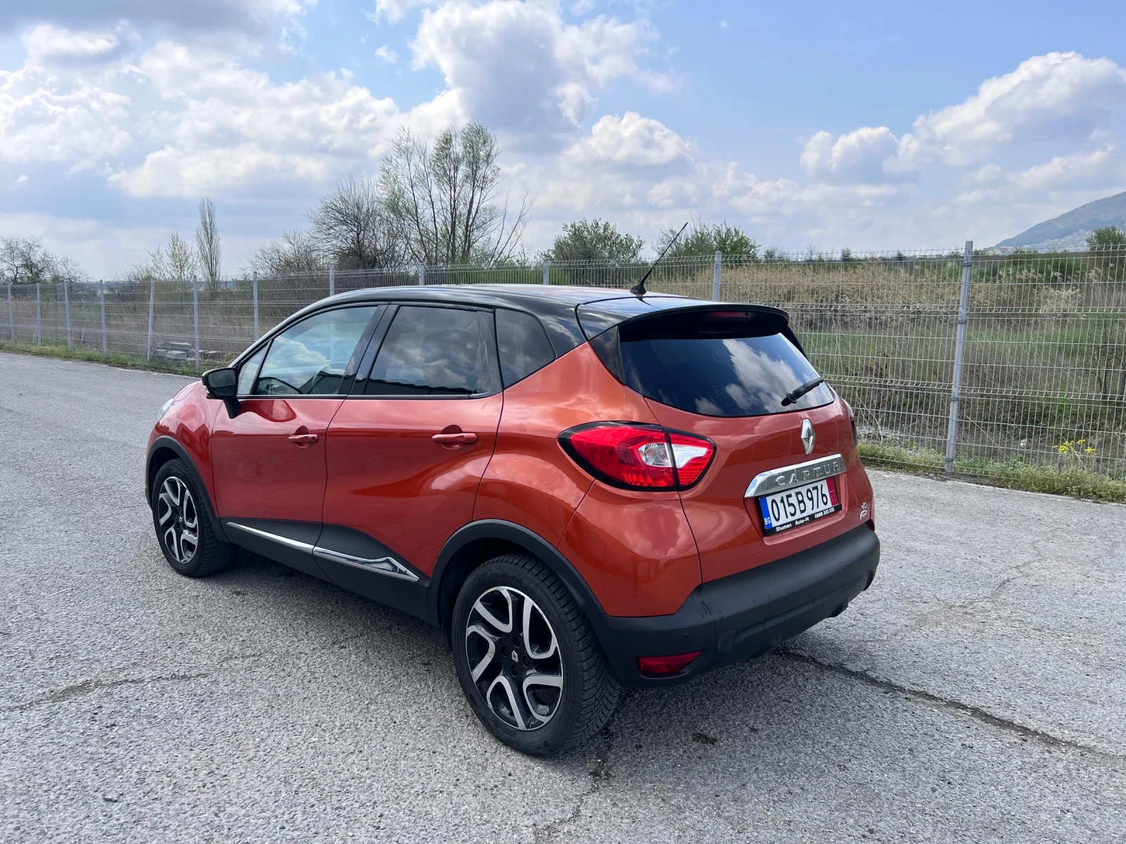 Renault Captur 1.5 DCI, снимка 6 - Автомобили и джипове - 54236074