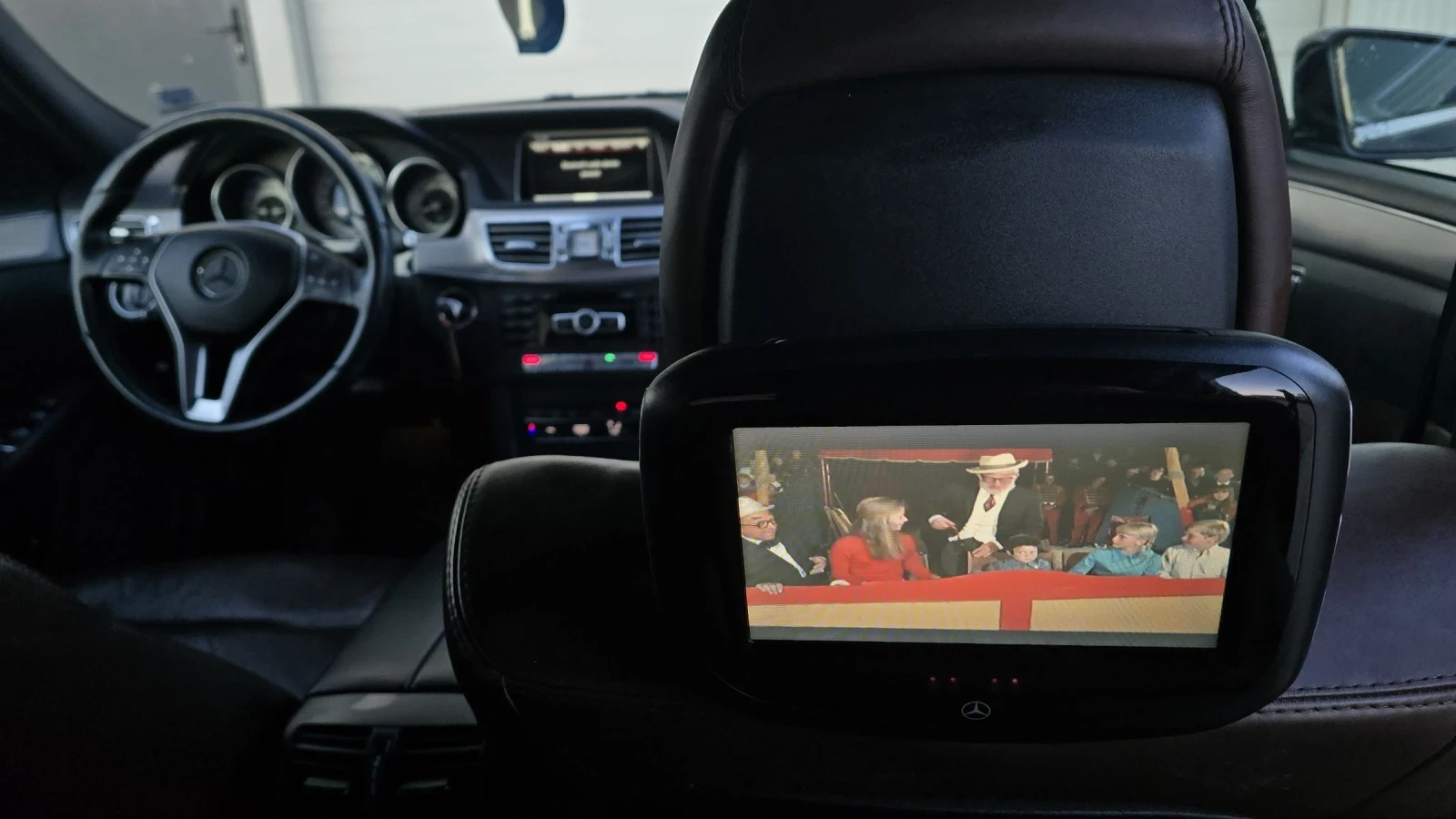 Mercedes-Benz E 350 9g tronic, пружинно окачване , снимка 14 - Автомобили и джипове - 54981657