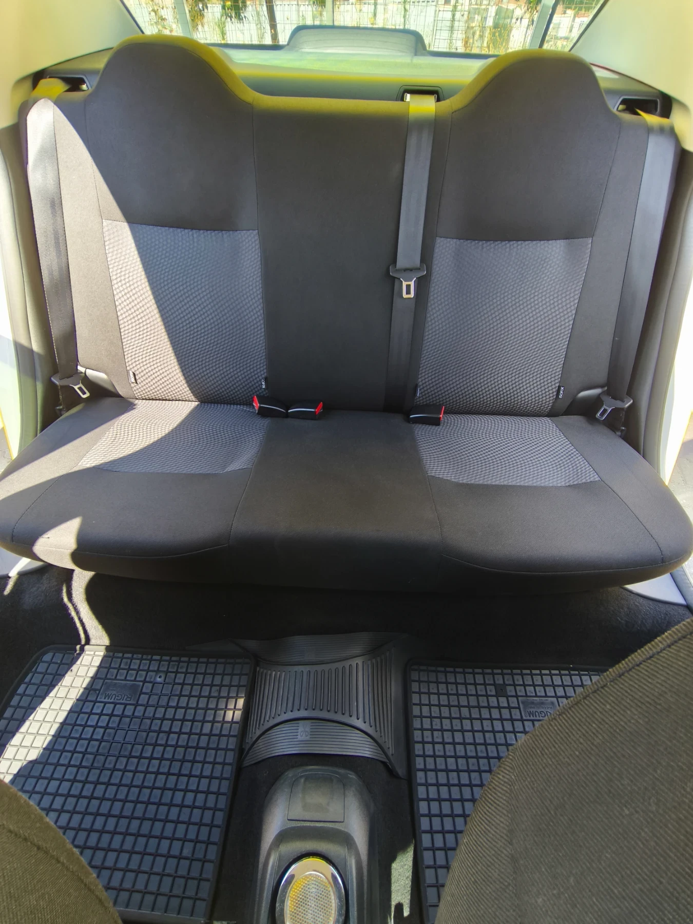 Citroen C-Elysee 160000 от България , снимка 13 - Автомобили и джипове - 55220727