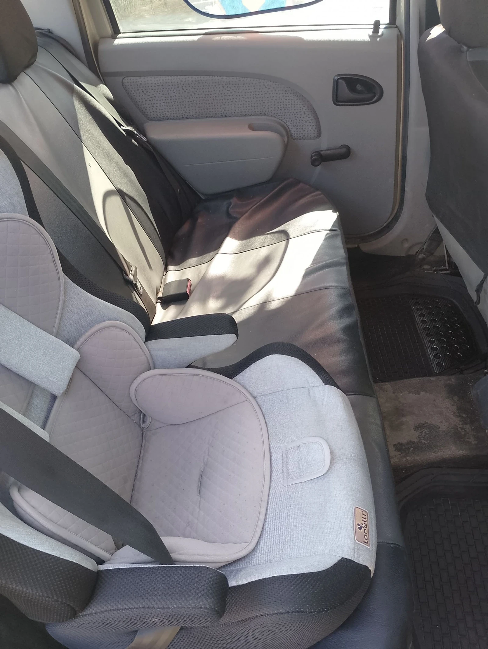 Dacia Logan 1.4 газ-бензин mpi, снимка 7 - Автомобили и джипове - 55362370