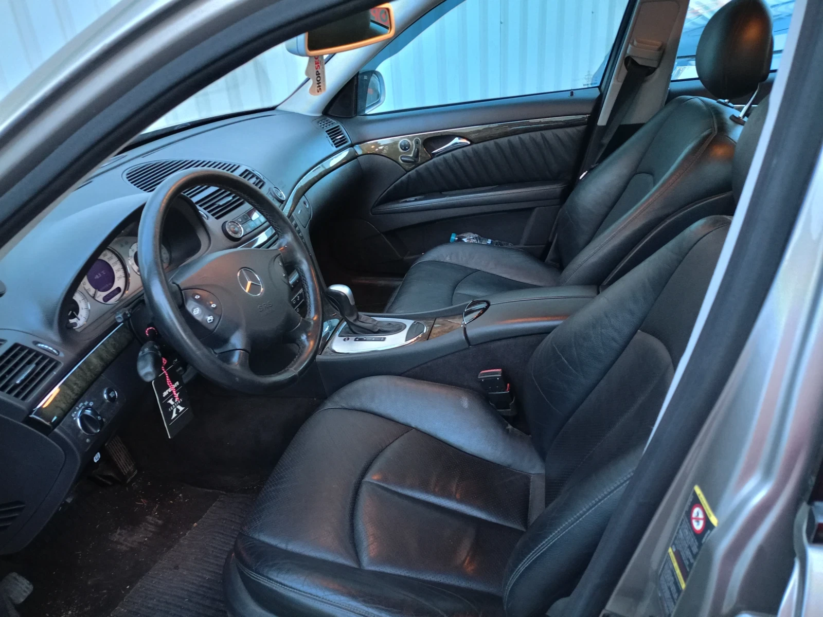 Mercedes-Benz E 320, снимка 2 - Автомобили и джипове - 55502268