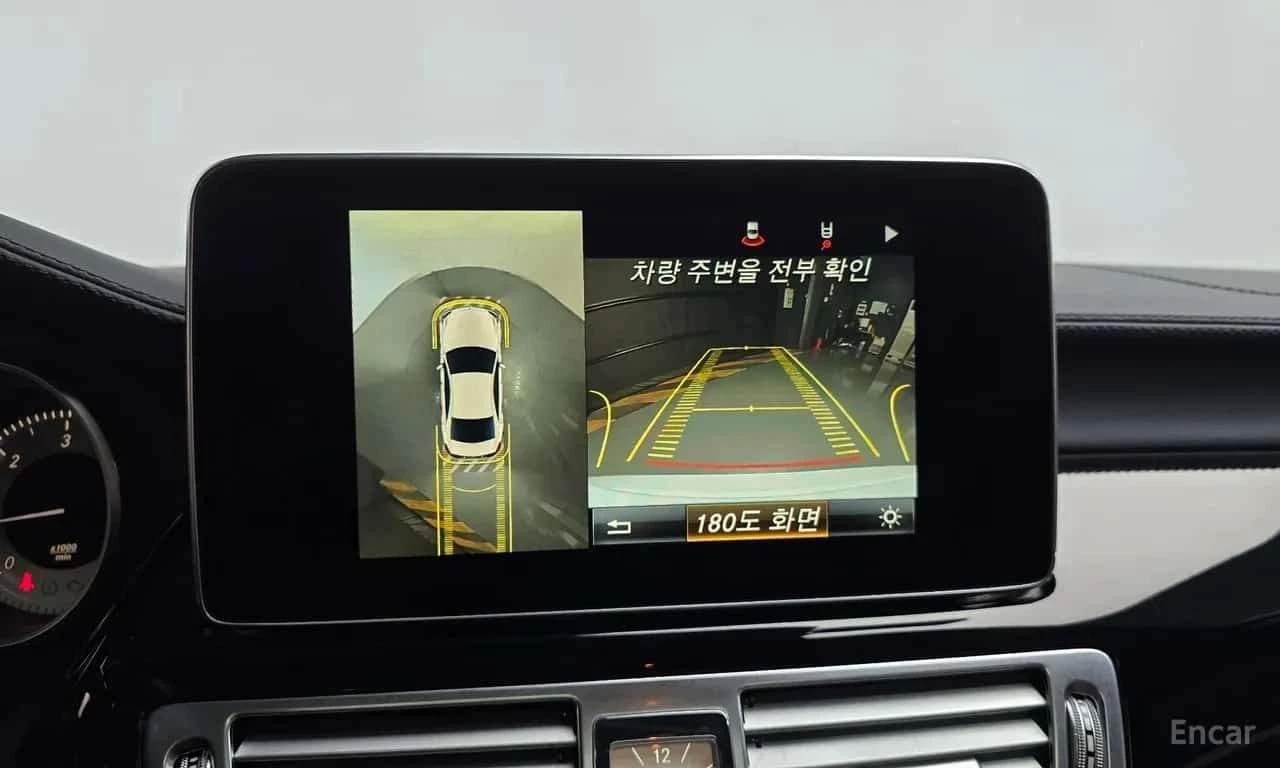 Mercedes-Benz CLS 250 d 4MATIC AMG Line * 360 * ДВА КЛЮЧА, снимка 14 - Автомобили и джипове - 55559304