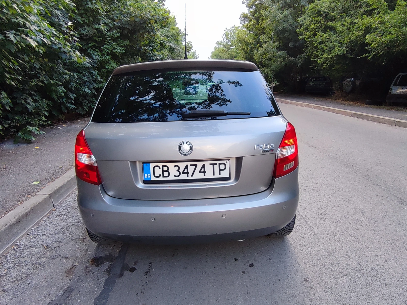Skoda Fabia 1.6i, снимка 4 - Автомобили и джипове - 55608062