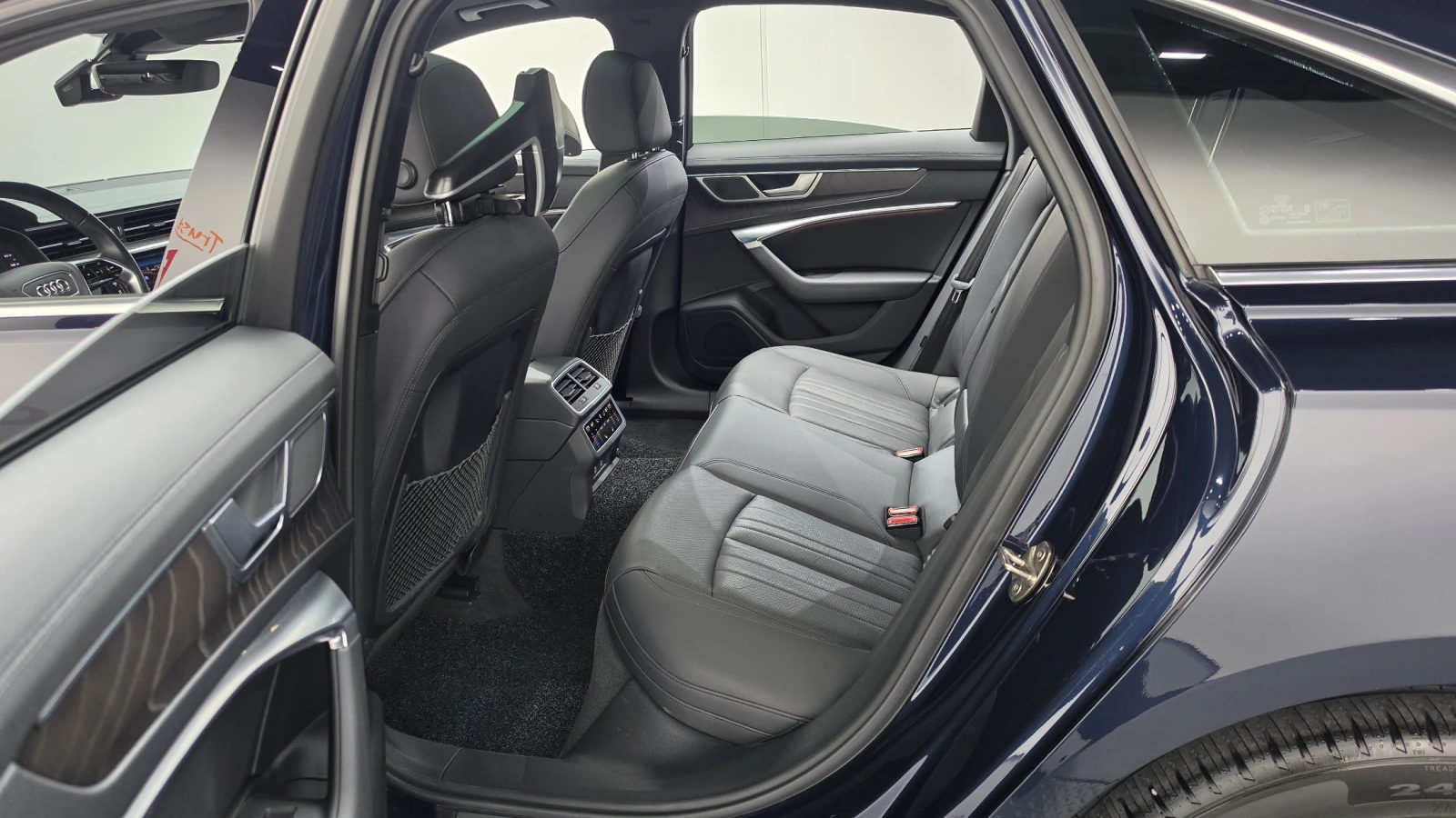 Audi A6 45 TFSI quattro* BLIND SPOT* HUD* 360* КРАЙНА ЦЕНА, снимка 11 - Автомобили и джипове - 55983994