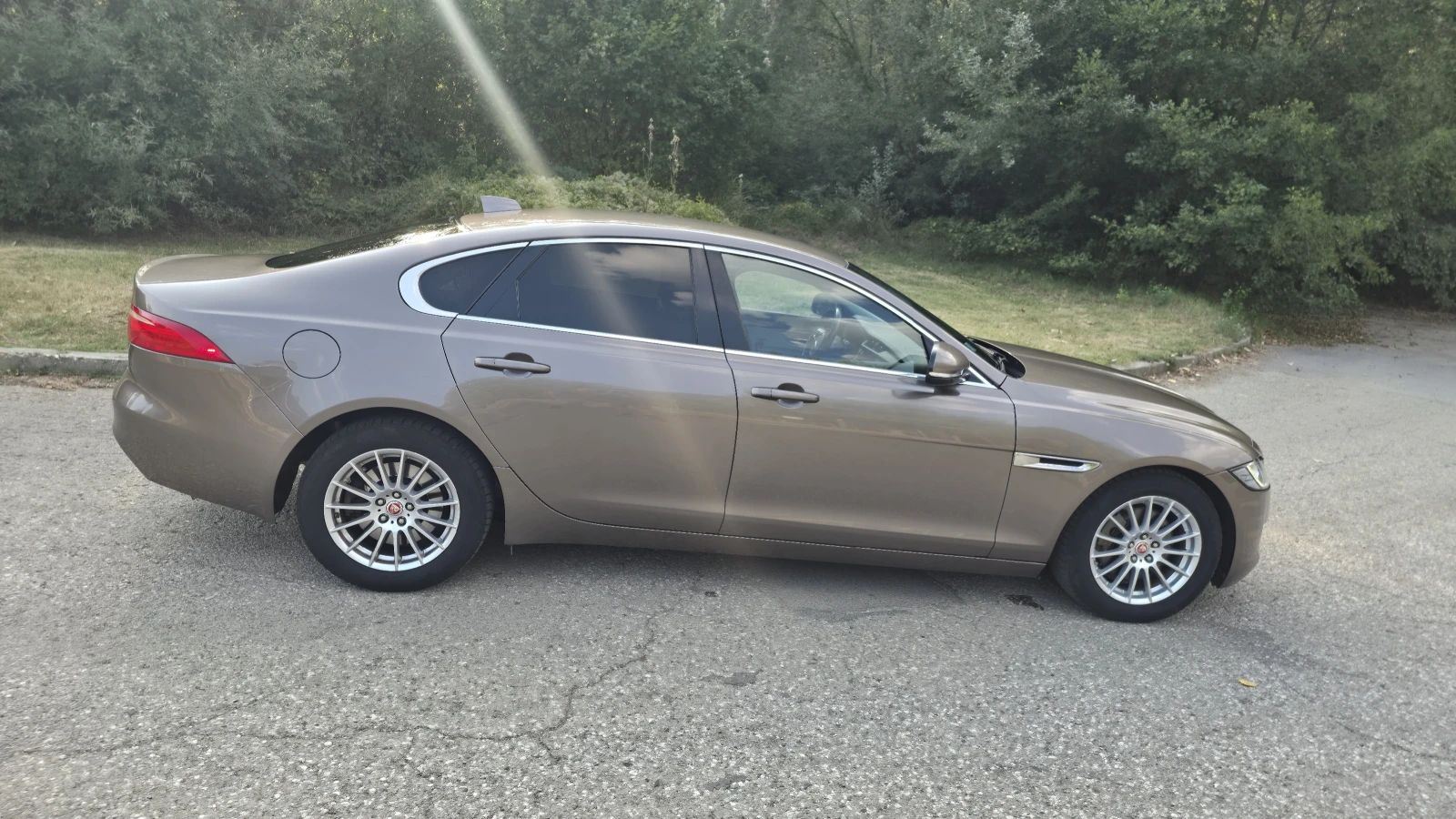 Jaguar Xf 2.0D 4x4, снимка 7 - Автомобили и джипове - 56075893