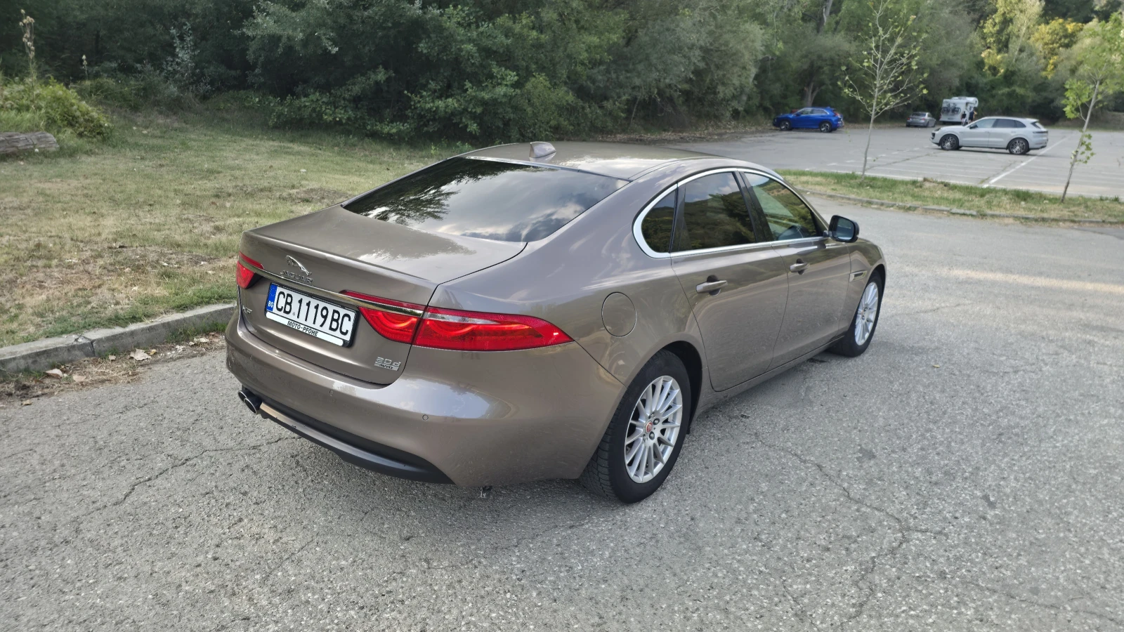 Jaguar Xf 2.0D 4x4, снимка 6 - Автомобили и джипове - 56075893
