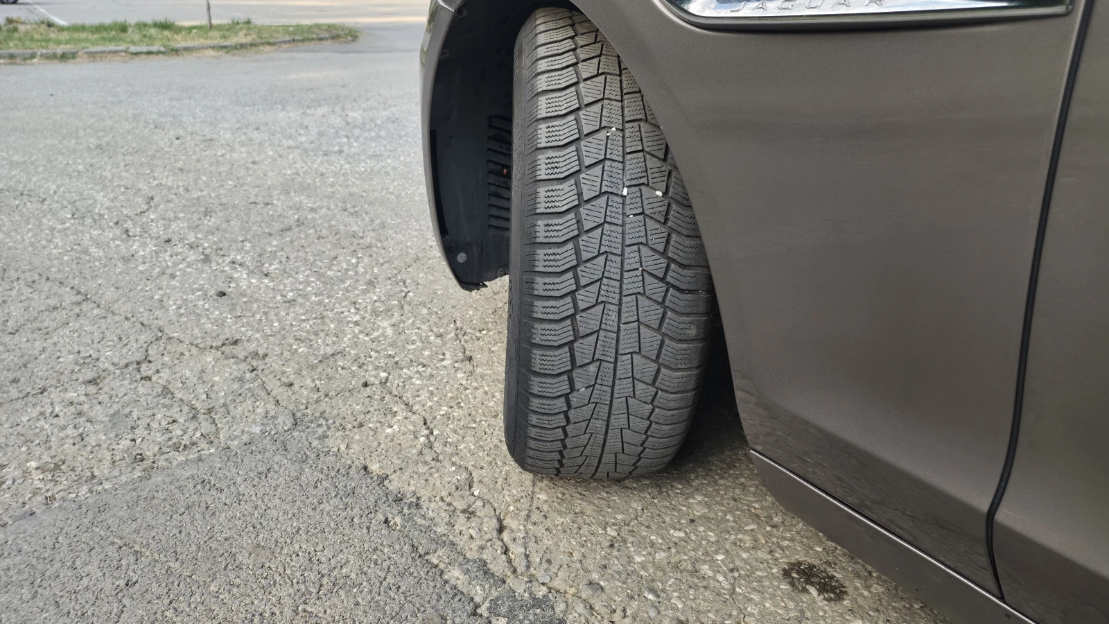 Jaguar Xf 2.0D 4x4, снимка 17 - Автомобили и джипове - 56075893