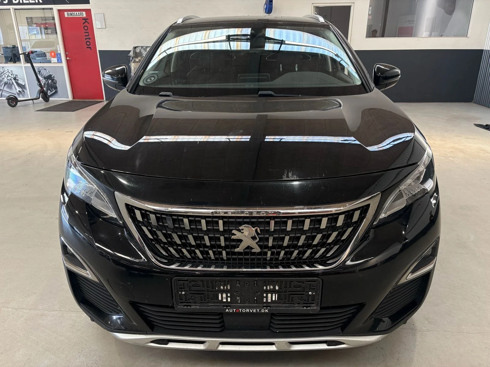 Peugeot 3008 PureTech 130 | EAT6 | Allure, снимка 2 - Автомобили и джипове - 56130672