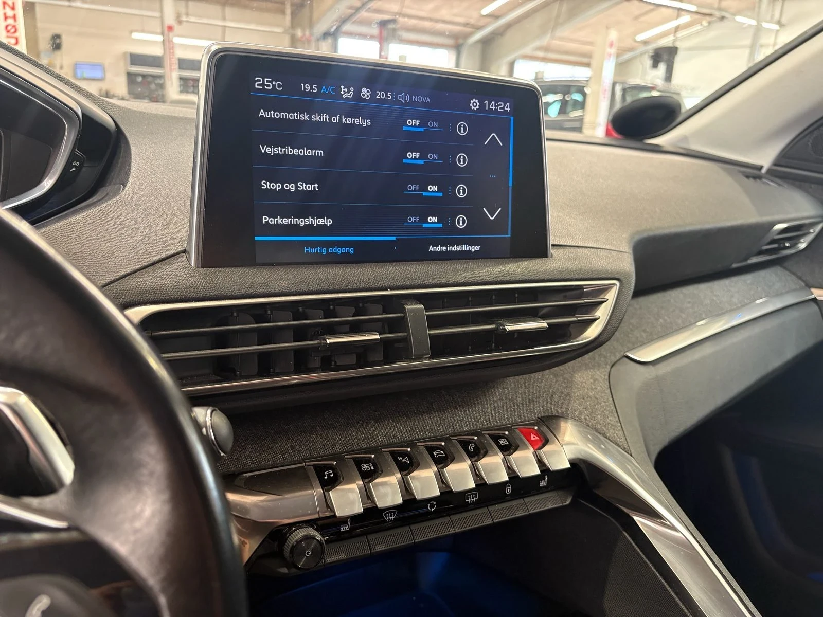 Peugeot 3008 PureTech 130 | EAT6 | Allure, снимка 13 - Автомобили и джипове - 56130672