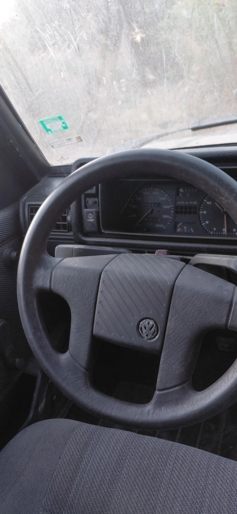 VW Golf 1.6 i, снимка 6 - Автомобили и джипове - 56363973