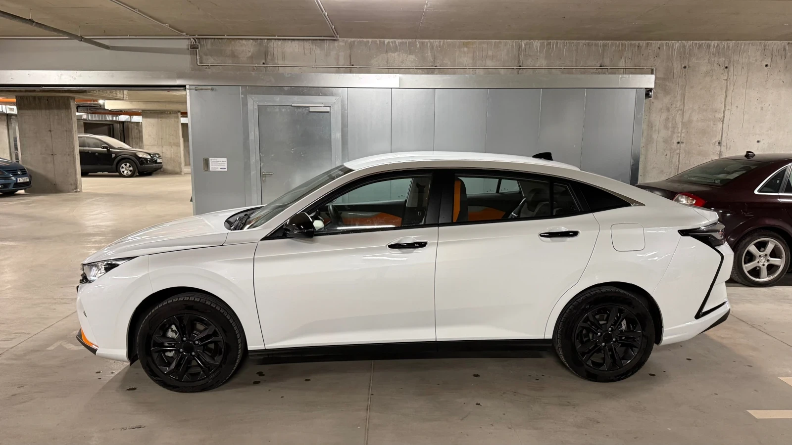 DONGFENG Shine E1, снимка 5 - Автомобили и джипове - 56467762
