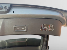 Volvo XC40 EV, снимка 12