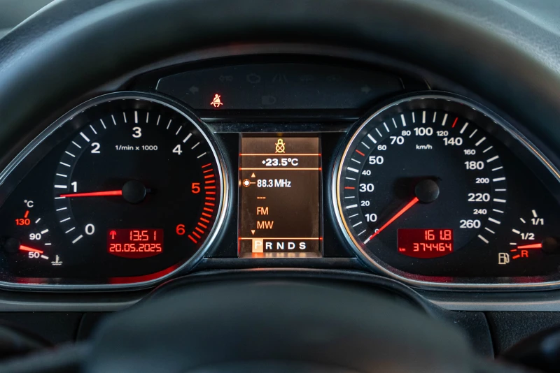 Audi Q7 3.0 D, снимка 16 - Автомобили и джипове - 51505683