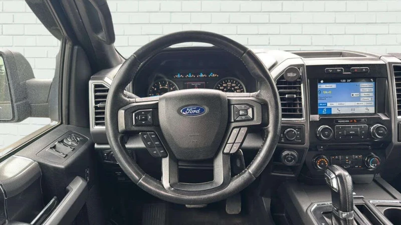 Ford F150 * АВТО КРЕДИТ* ЦЕНА ДО БГ * СЕРВИЗНА ИСТОРИЯ * , снимка 11 - Автомобили и джипове - 52578033