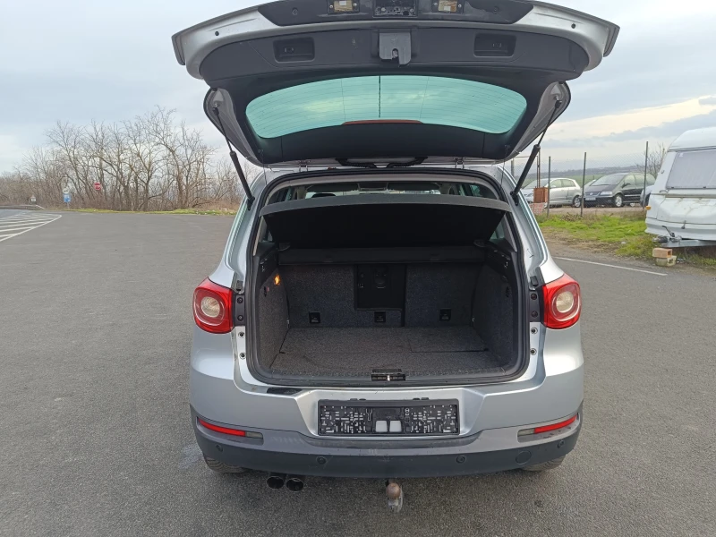 VW Tiguan 2.0TDI 140 4motion, снимка 14 - Автомобили и джипове - 52996196