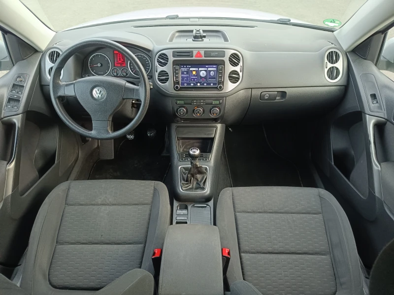 VW Tiguan 2.0TDI 140 4motion, снимка 10 - Автомобили и джипове - 52996196
