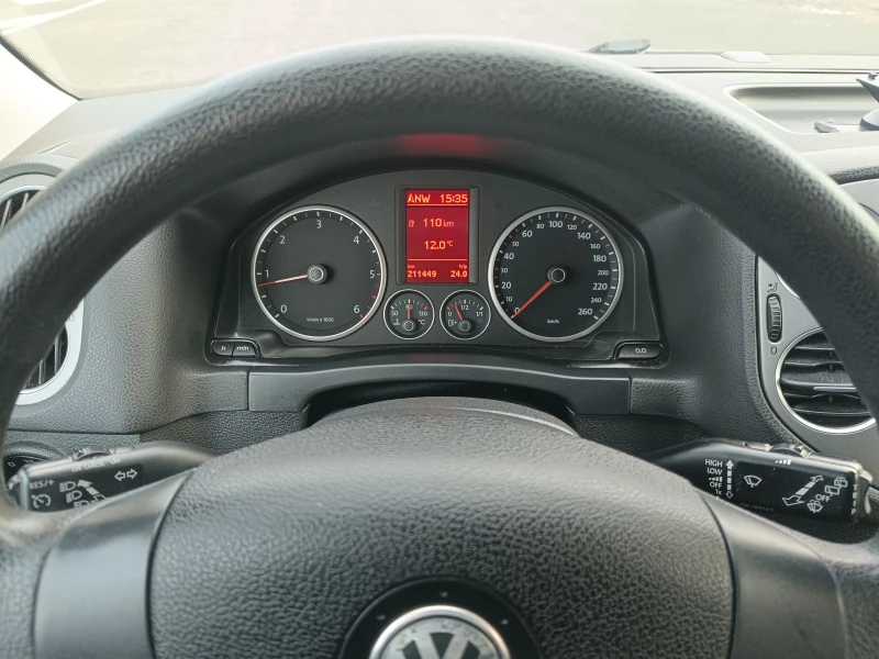VW Tiguan 2.0TDI 140 4motion, снимка 15 - Автомобили и джипове - 52996196