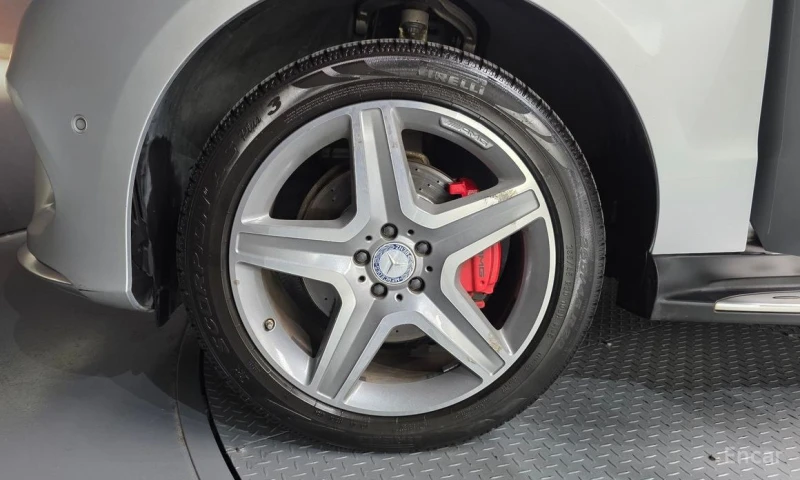 Mercedes-Benz GLE 350, снимка 5 - Автомобили и джипове - 53066014