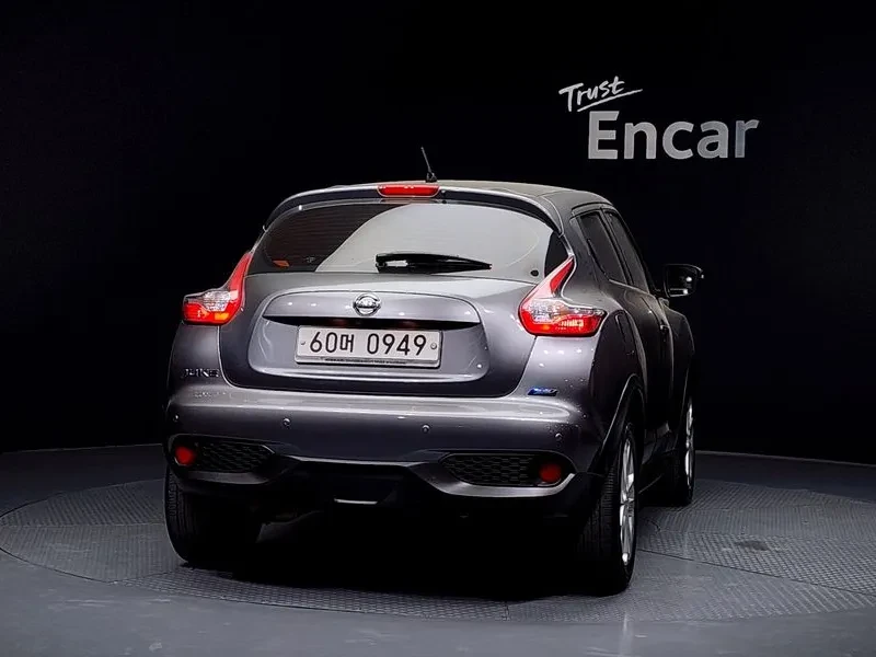Nissan Juke  1.6 Sv F15, снимка 4 - Автомобили и джипове - 55011255