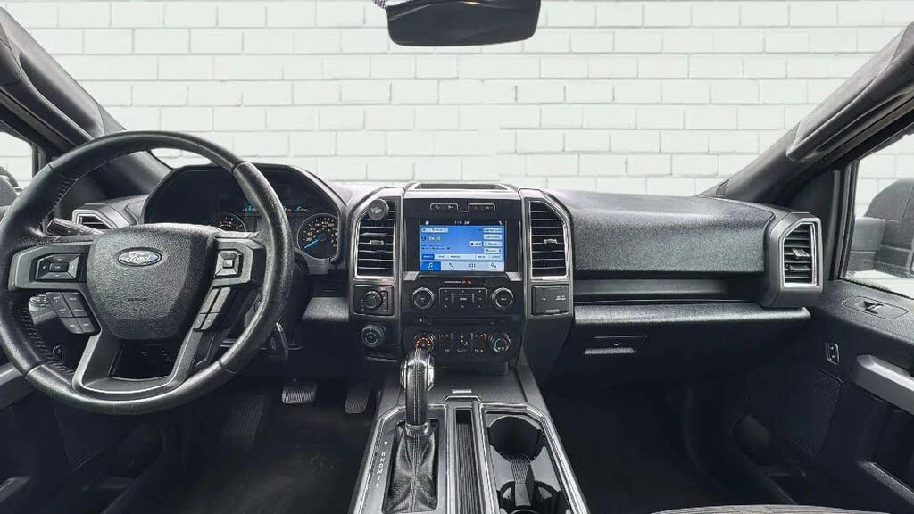 Ford F150 * АВТО КРЕДИТ* ЦЕНА ДО БГ * СЕРВИЗНА ИСТОРИЯ *  - изображение 10