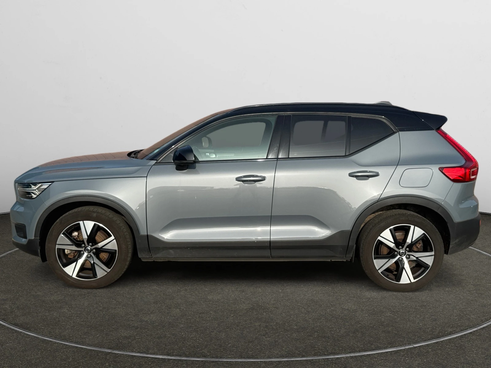 Volvo XC40 EV, снимка 5 - Автомобили и джипове - 54005134