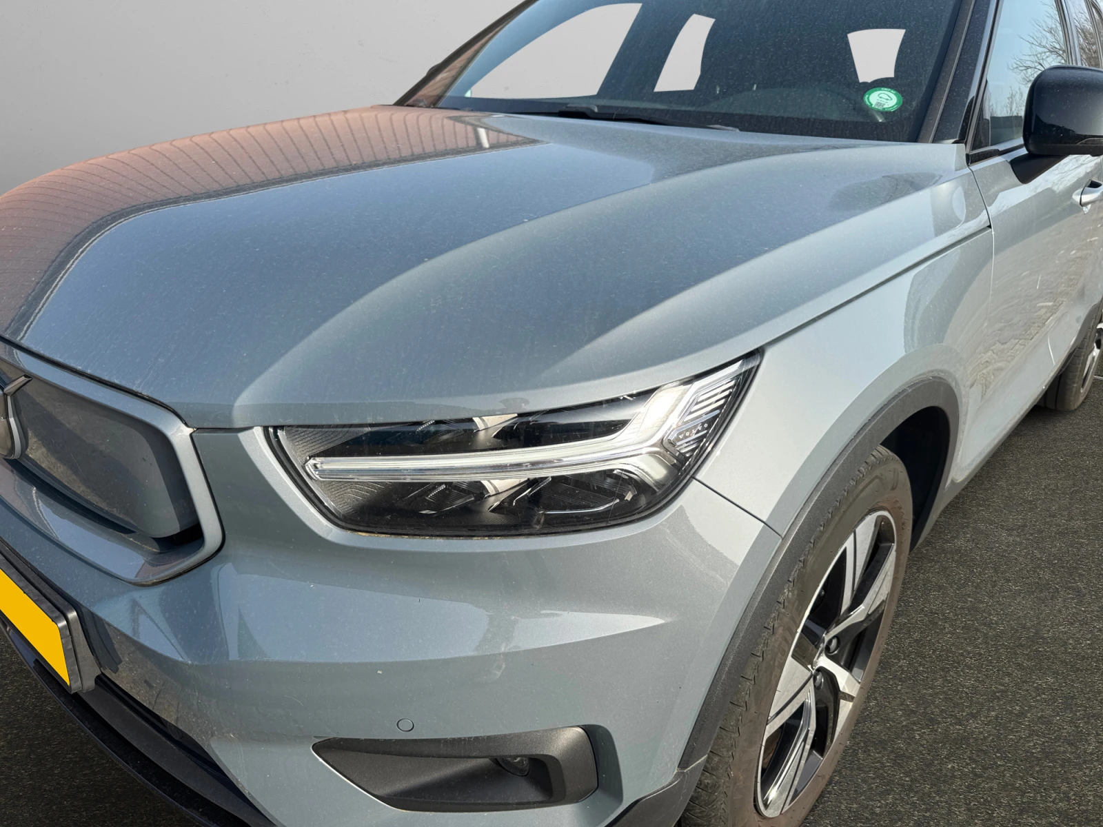 Volvo XC40 EV, снимка 10 - Автомобили и джипове - 54005134