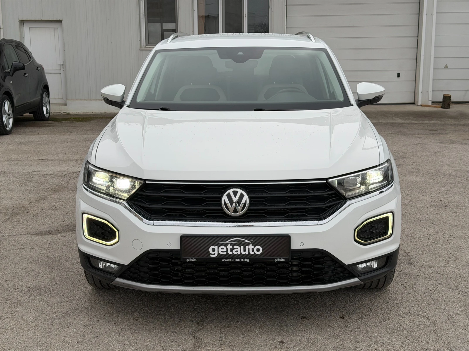 VW T-Roc 2.0 TDI 4Motion DSG Виртуално табло, снимка 10 - Автомобили и джипове - 54009602