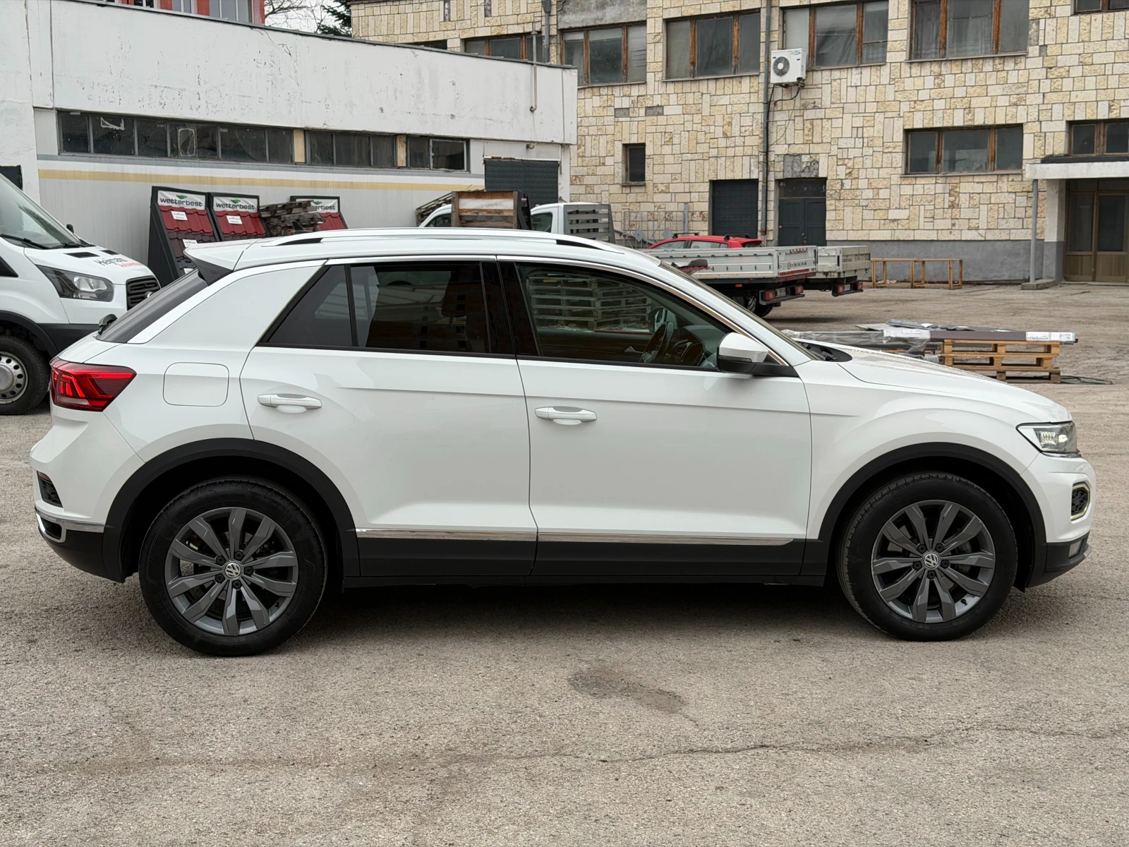 VW T-Roc 2.0 TDI 4Motion DSG Виртуално табло, снимка 7 - Автомобили и джипове - 54009602