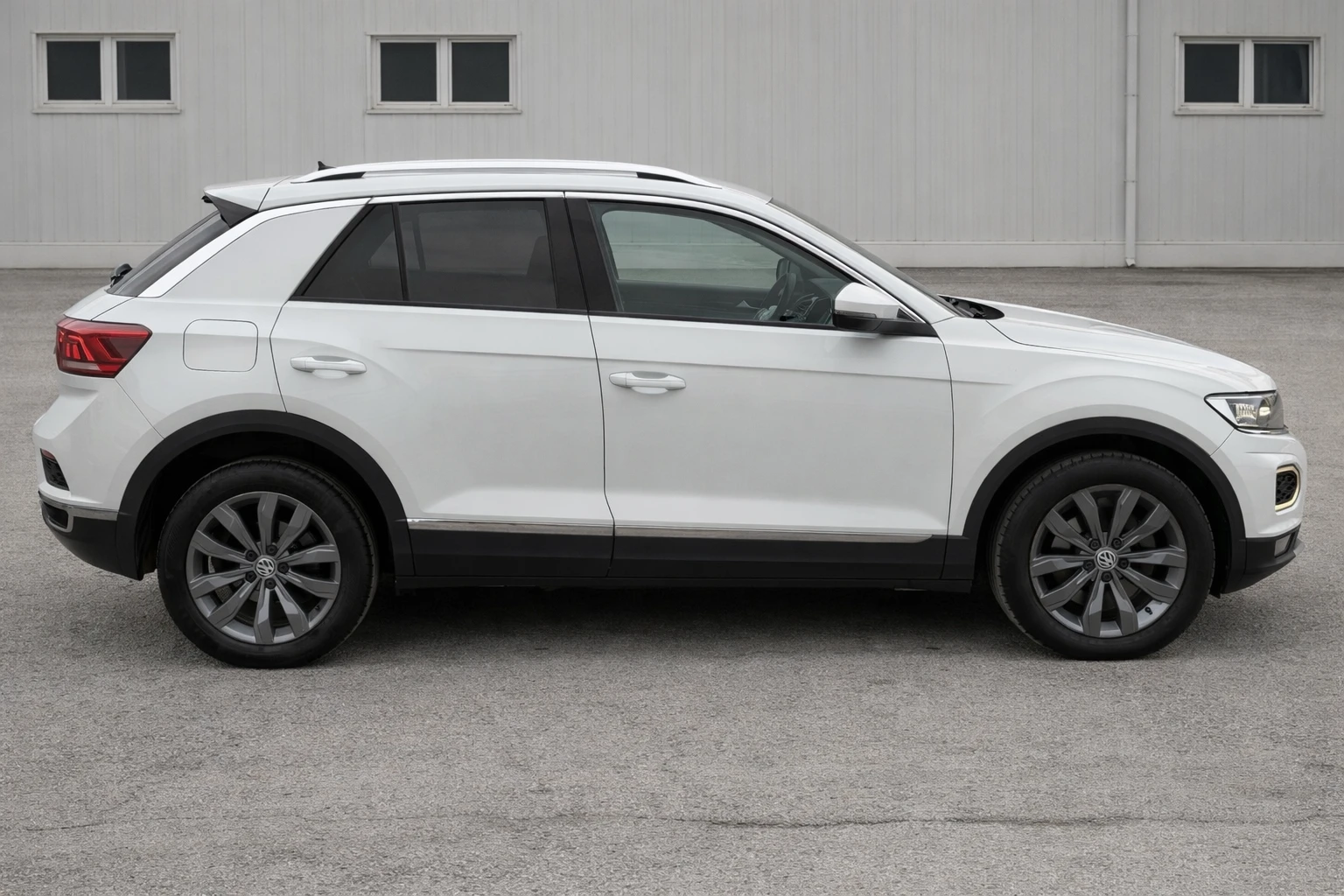 VW T-Roc 2.0 TDI 4Motion DSG Дигитално табло, снимка 6 - Автомобили и джипове - 54009602