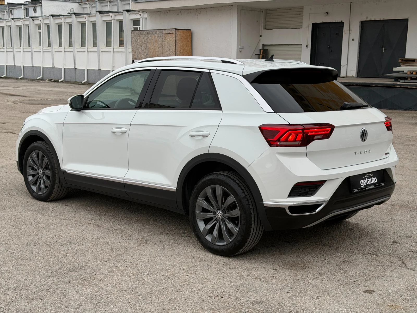 VW T-Roc 2.0 TDI 4Motion DSG Виртуално табло, снимка 4 - Автомобили и джипове - 54009602