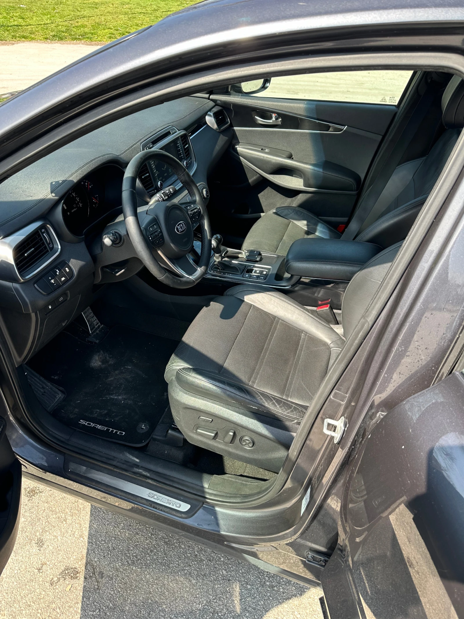 Kia Sorento 4X4 2.2CRDI PLATINUM, снимка 9 - Автомобили и джипове - 54086931