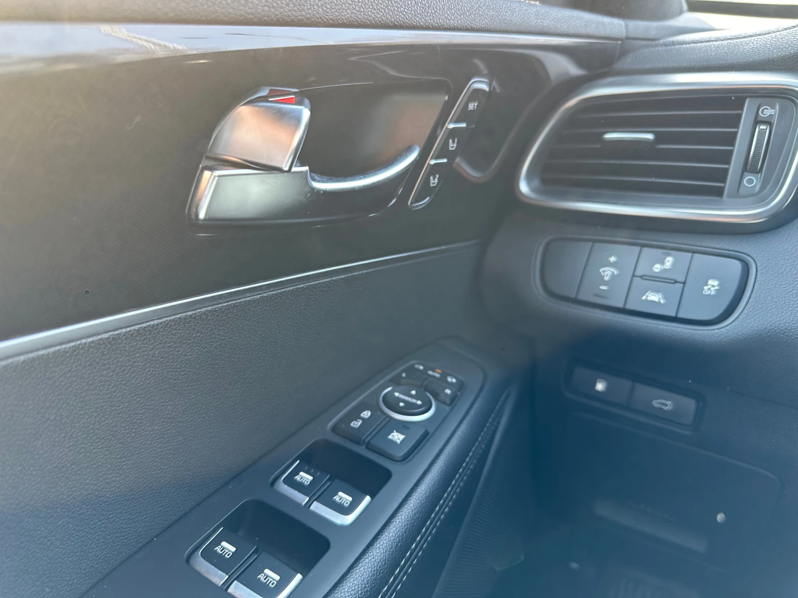 Kia Sorento 4X4 2.2CRDI PLATINUM, снимка 12 - Автомобили и джипове - 54086931