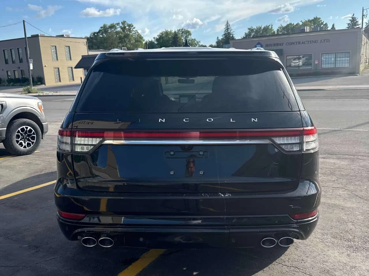 Lincoln Aviator  Reserve * CARFAX * БЕЗ ПЪРВОНАЧАЛНА ВНОСКА, снимка 4 - Автомобили и джипове - 55025541