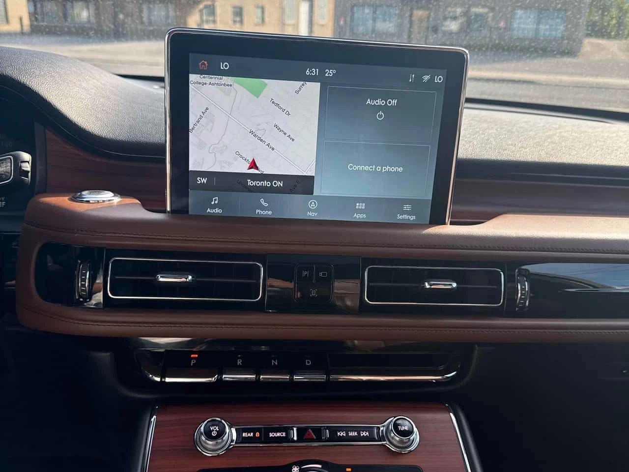 Lincoln Aviator  Reserve * CARFAX * БЕЗ ПЪРВОНАЧАЛНА ВНОСКА, снимка 9 - Автомобили и джипове - 55025541