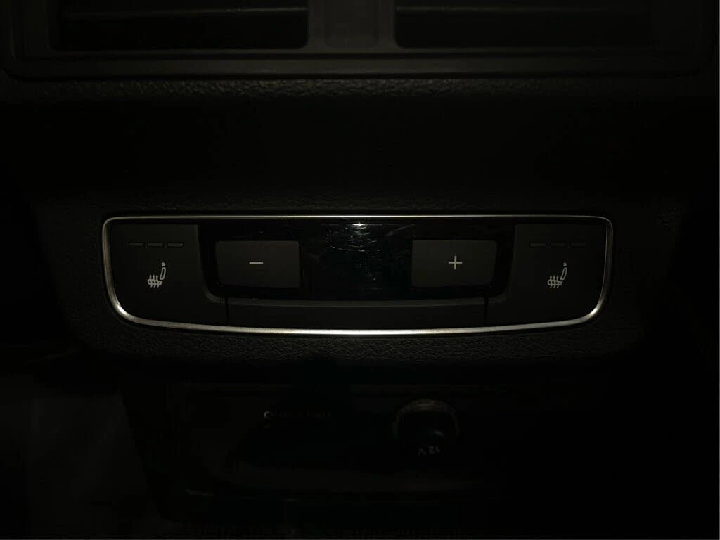 Audi SQ5 MATRIX* BANG* OLUFSEN* ДИСТРОНИК* LANE* ASSIST* 36, снимка 16 - Автомобили и джипове - 55302549