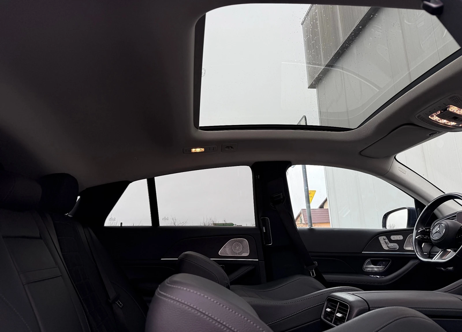 Mercedes-Benz GLE 300 d 4Matic AMG-Line, снимка 7 - Автомобили и джипове - 55388744