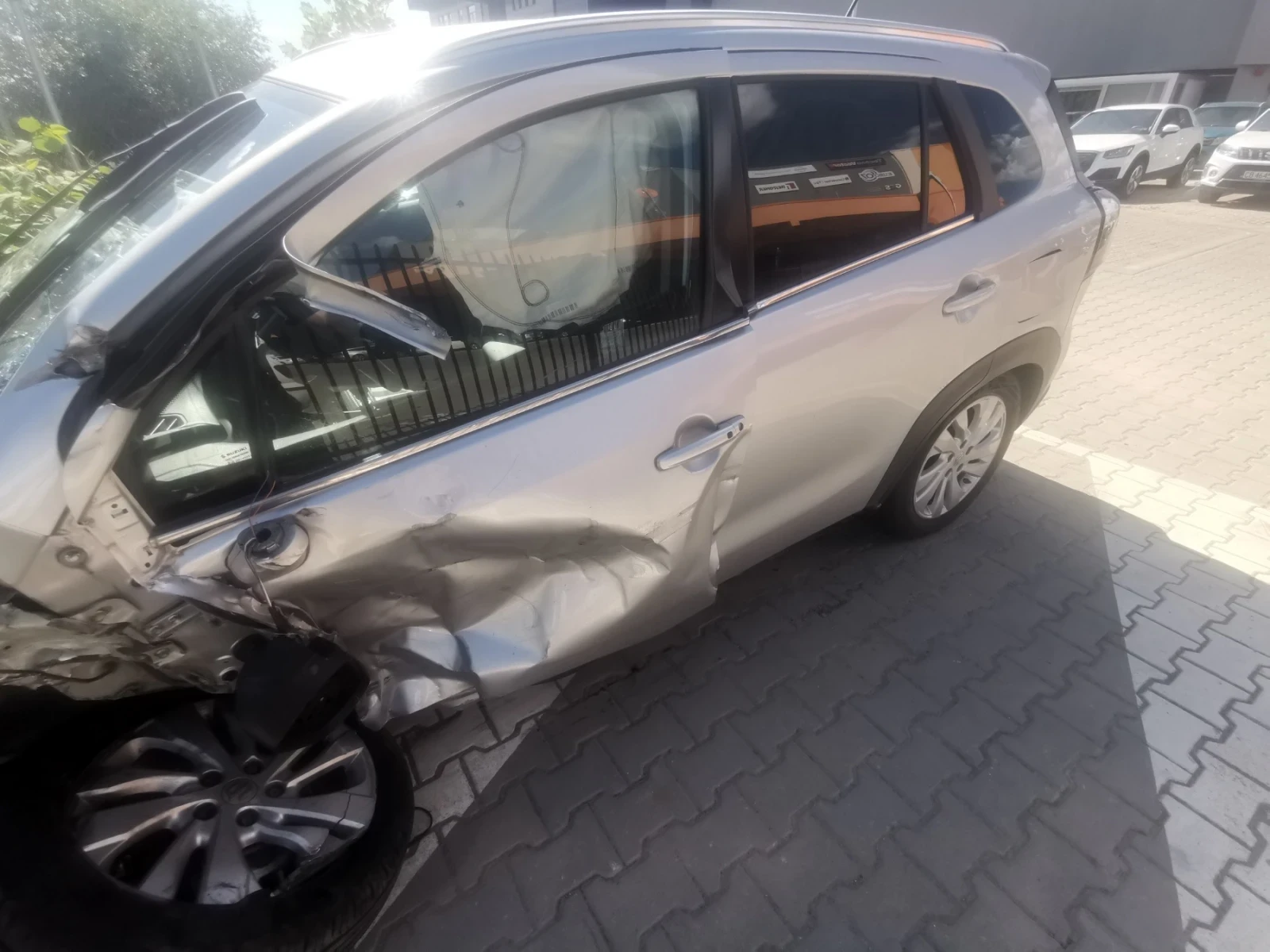 Suzuki SX4 S-Cross Hybrid, снимка 7 - Автомобили и джипове - 55391023