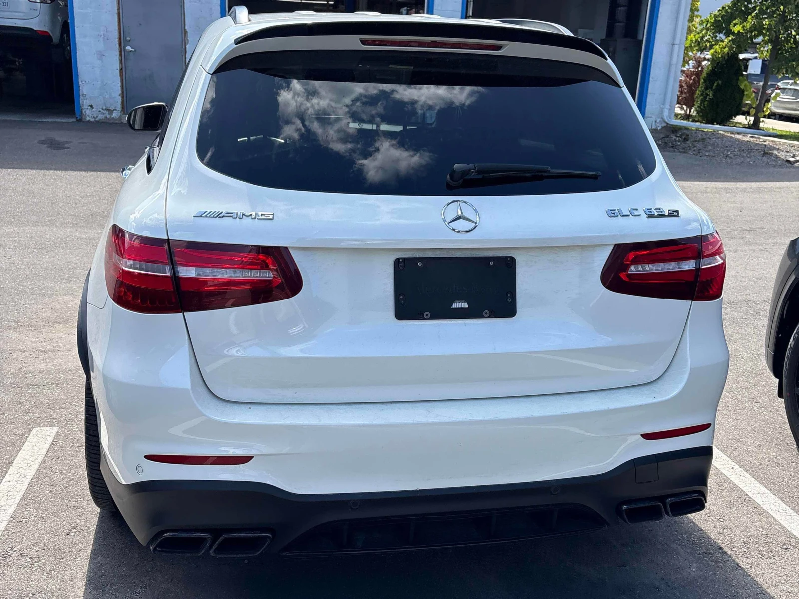 Mercedes-Benz GLC * AMG 63 S * АВТОКРЕДИТ * ГЛАВНО ПРЕДСТАВИТЕЛСТВО, снимка 5 - Автомобили и джипове - 56079653