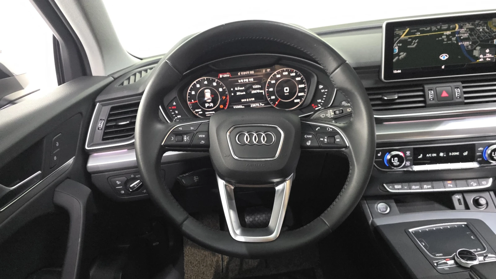 Audi Q5 45 TFSI quattro* HUD* ПОДГРЕВ ВОЛАН* КРАЙНА ЦЕНА, снимка 13 - Автомобили и джипове - 56133724