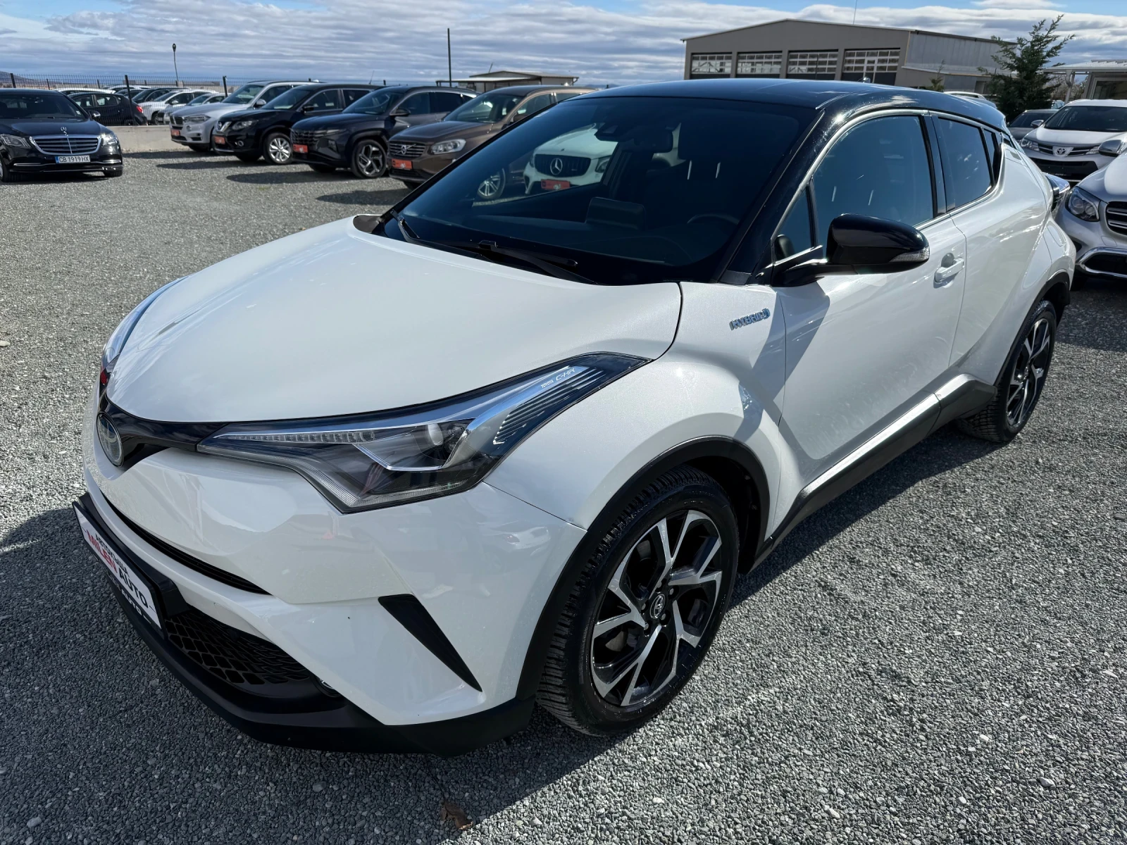 Toyota C-HR (KATO НОВА)^(ХИБРИД)