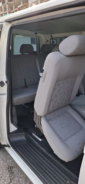 VW T6 2.0TDI, 9МЕСТА, снимка 7 - Бусове и автобуси - 53619140