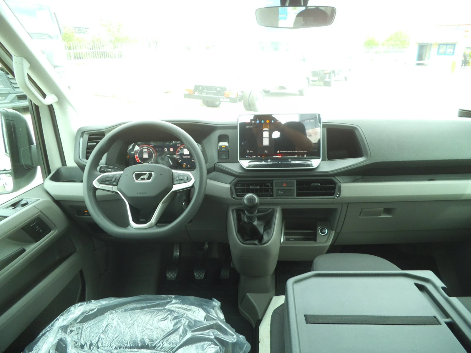Man TGE 3.140__Crew Cab  - изображение 8